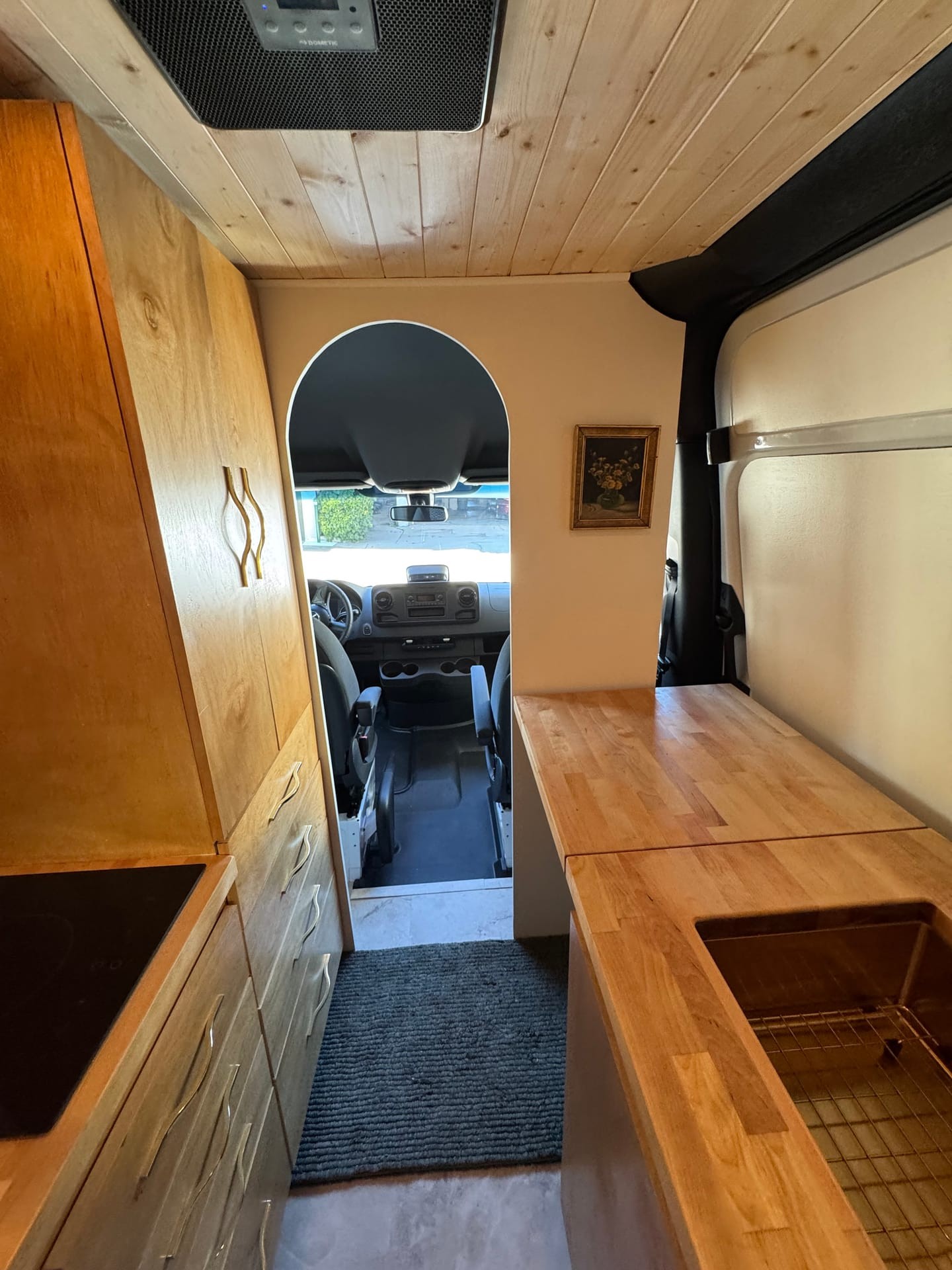 Anchor Sprinter — bedroom and ceiling detail